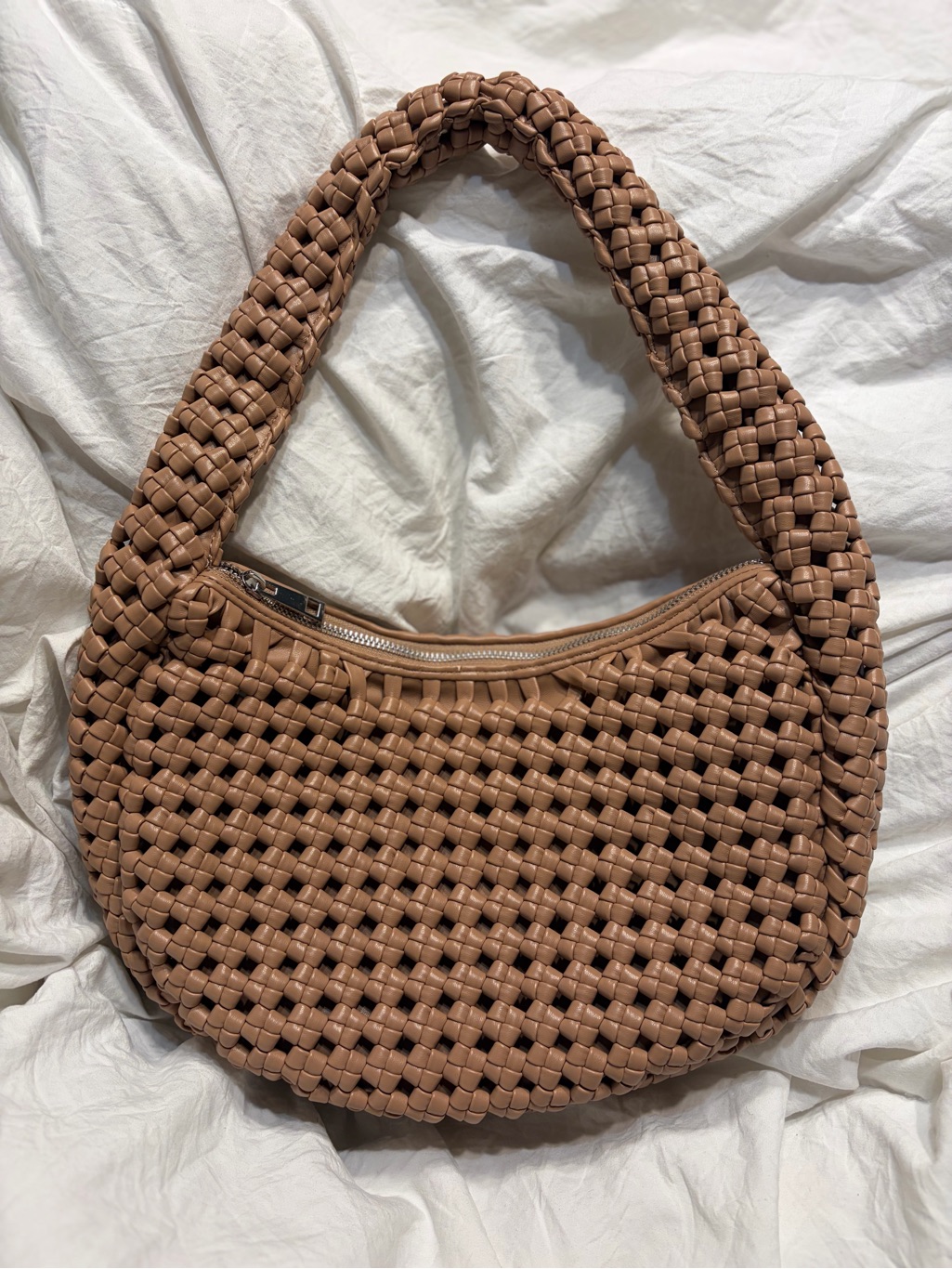 Woven Hobo Shoulder Bag In Tan